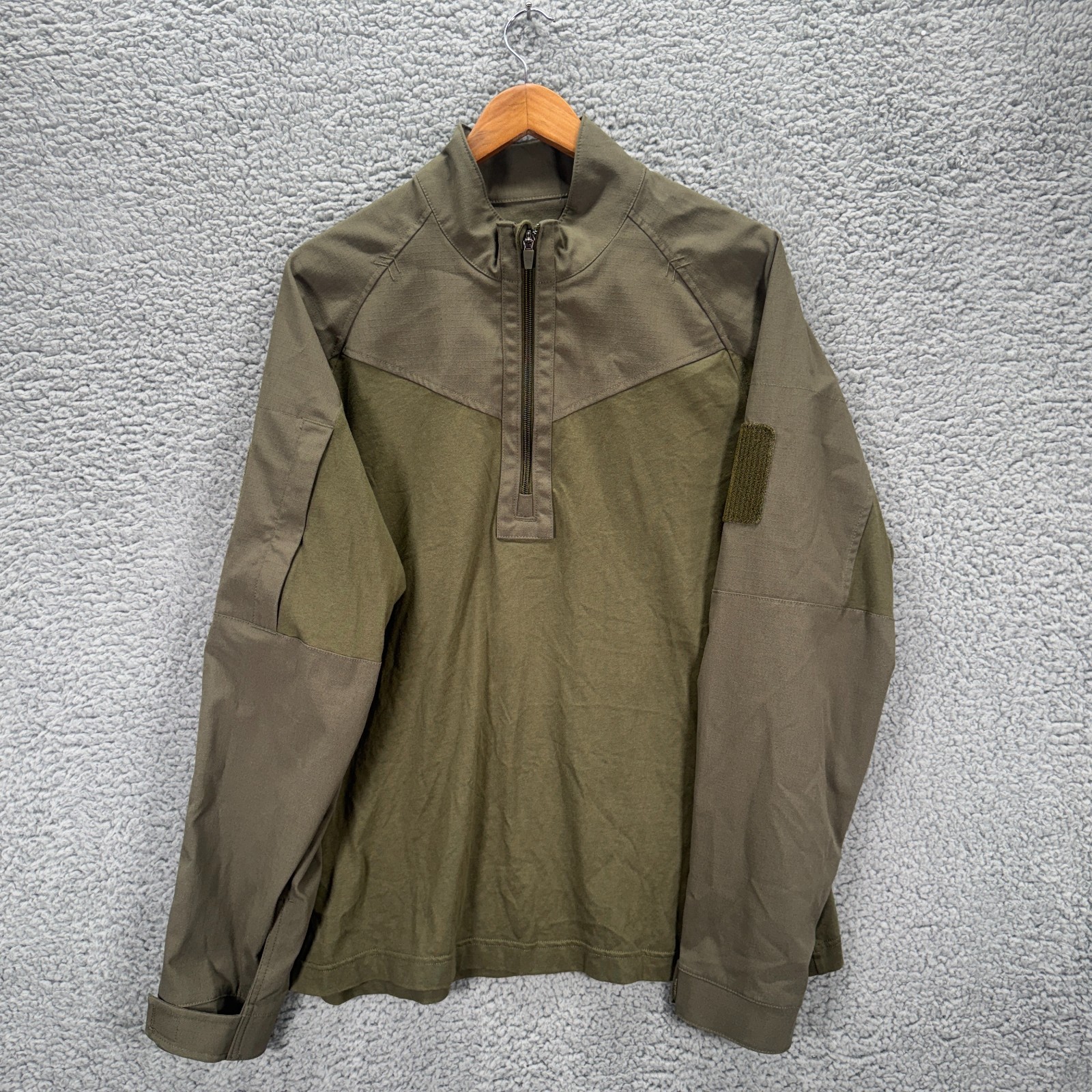 Under Armour Men's All Season Tactical Combat Shirt - Style 1257695 - Size XL gallery