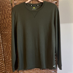 Tek Gear Performance Men’s Green Long Sleeve Crew Neck Polyester Stretch Tee S