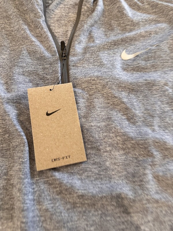 Nike Element 2.0 1/4 Zip Reflective Running Top Size 2XL Smoke Grey NWT gallery