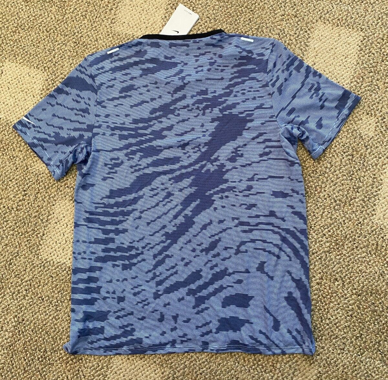 Nike Running Shirt Top Dri-FIT Run Division Lightweight DM4636-548 $60 Men's M gallery