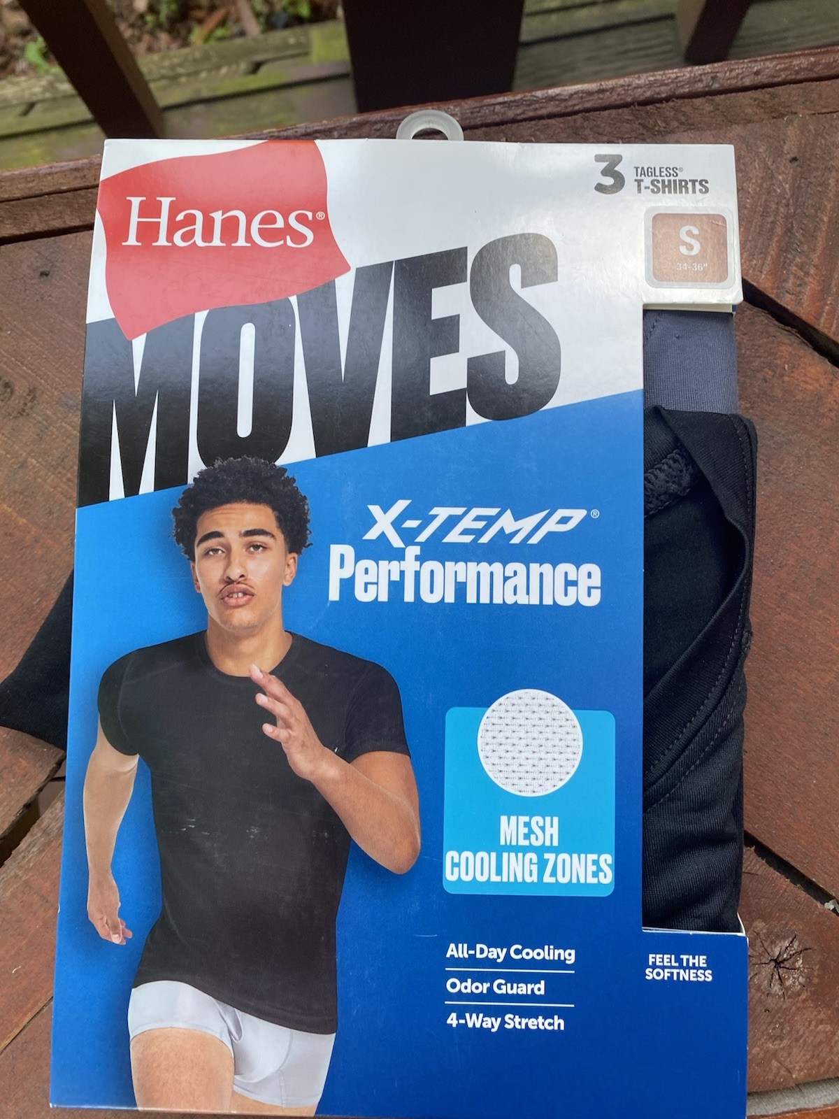 Hanes Moves X-TEMP Mesh Tagless Quick-Dry T-Shirt 3-Pack Black S 34-36 gallery