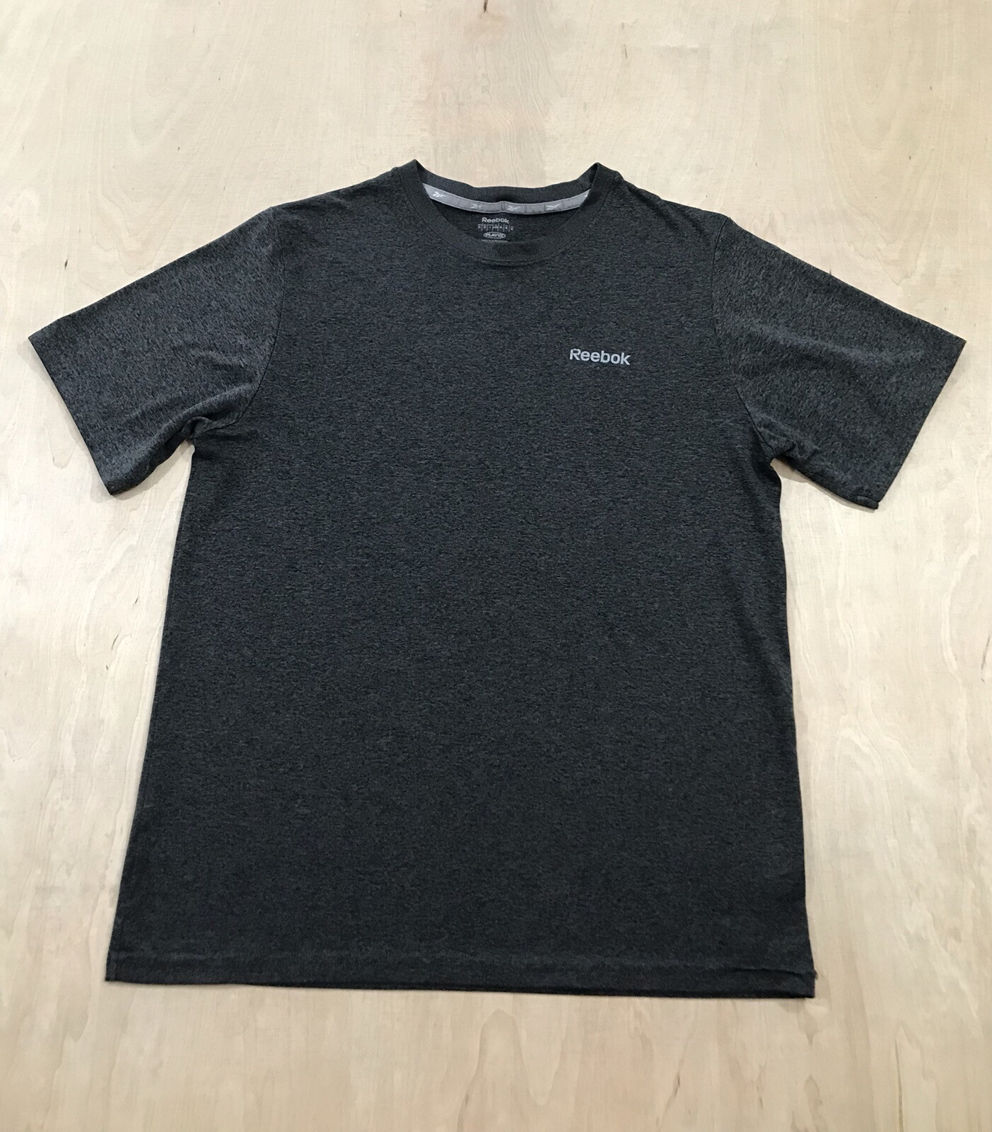 Reebok Play Dry Men's Short Sleeve Sport Athletic T-Shirt Sz Medium Gray gallery