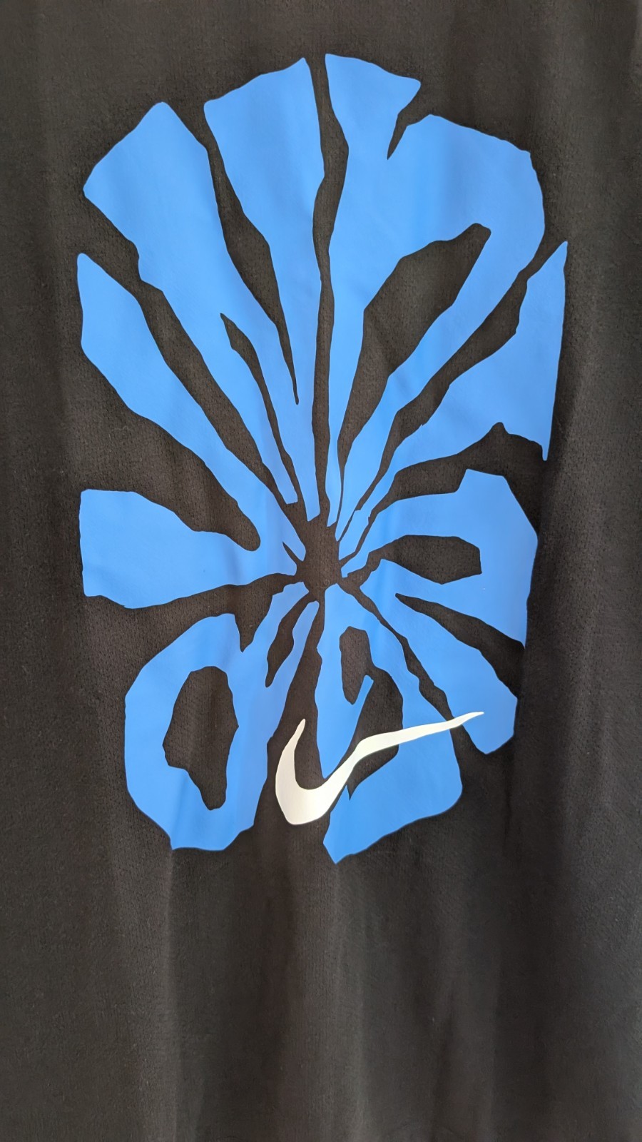Nike Rise 365 Blue Flower Print Black Running Shirt $60 - Size Large gallery