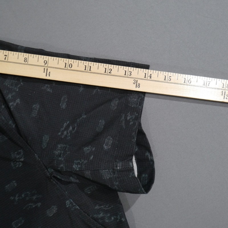 Lululemon Button Up Shirt Medium Adult Black Green Airing Easy Short Sleeve Mens gallery