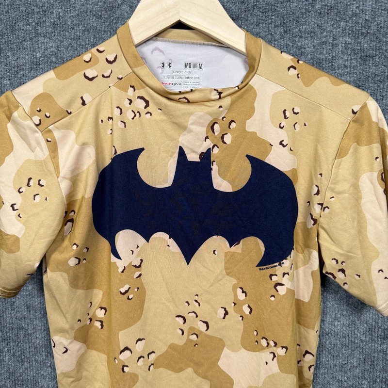 Under Armour Mens Size Medium Heatgear Compression Tee Tan Camouflage Batman gallery