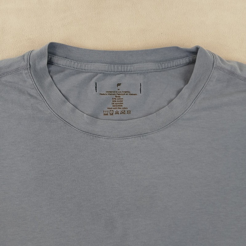 Fabletics Medium Mens T Shirt Athletic 20x27 Fits A Small Has Defects gallery