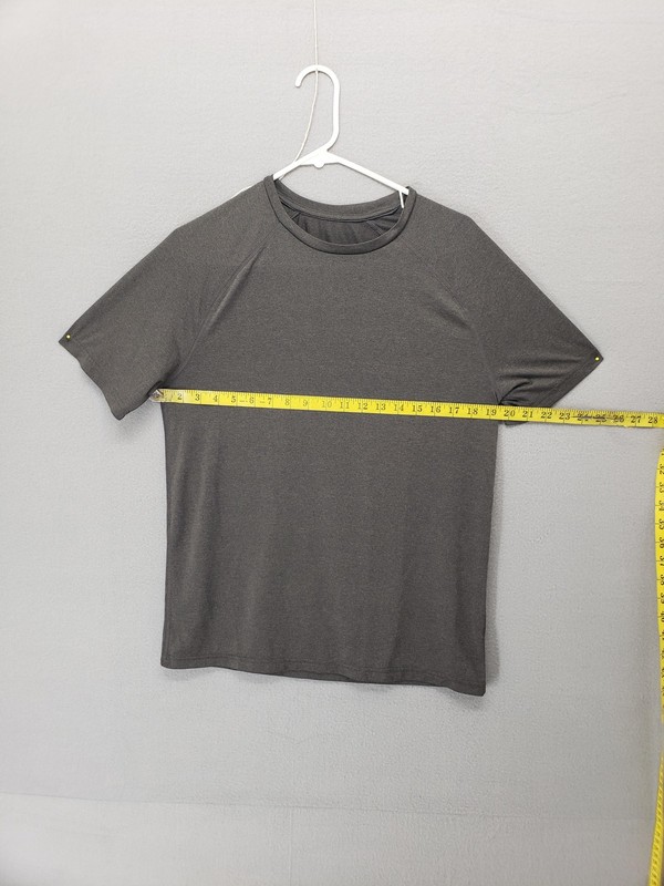 Champion Shirt Mens Medium Gray Athletic Performance Short Sleeve Crewneck Tee gallery