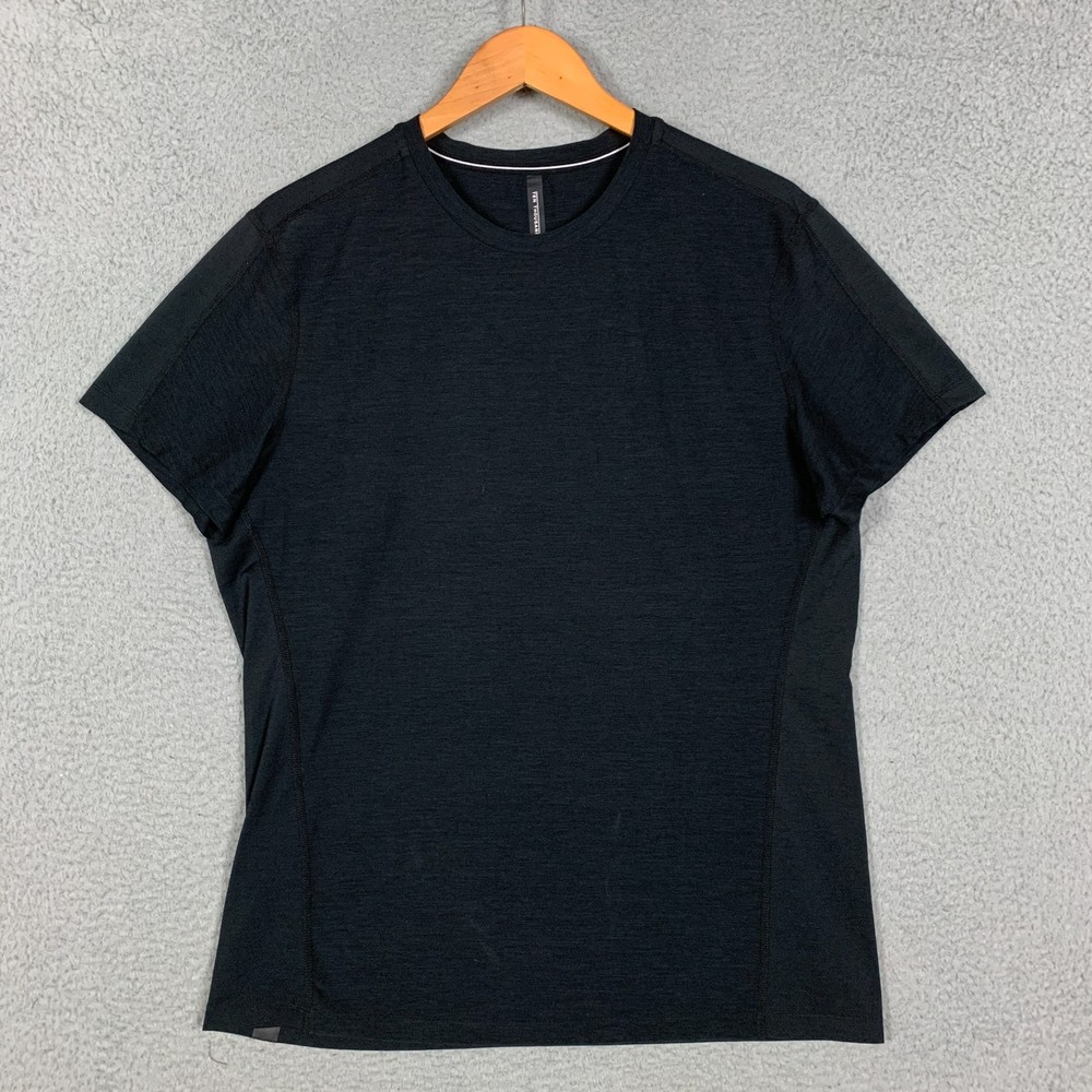 Ten Thousand T-Shirt Men's Medium Black Performance Stretch Active The Versatile