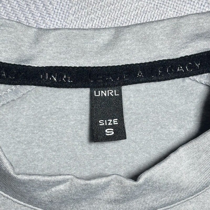 UNRL Crossover Crewneck Men’s Size Small Performance Training Casual Sweatshirt gallery