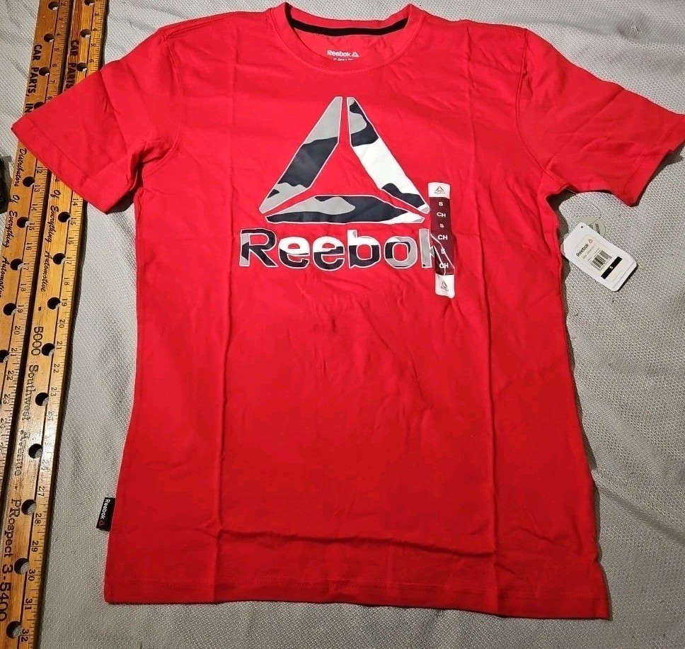 Nwt Reebok Shirt Mens Small Red Delta Logo Graphic Print Tee Casual Crewneck gallery