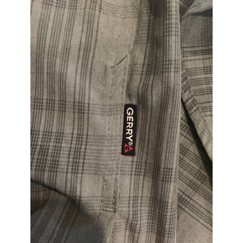 90% Polyester 10% Spandex x Medium x Gerry Hiking Shirt gallery
