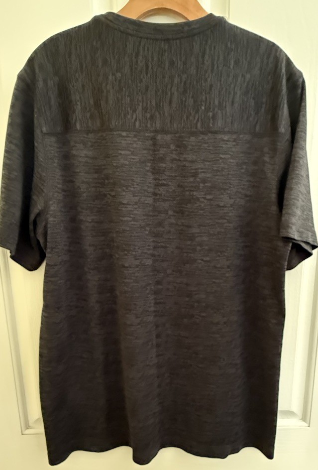 Majestic Cool Base NFL Indianapolis Colts Athletic Black Knit Top Mens Sz L gallery