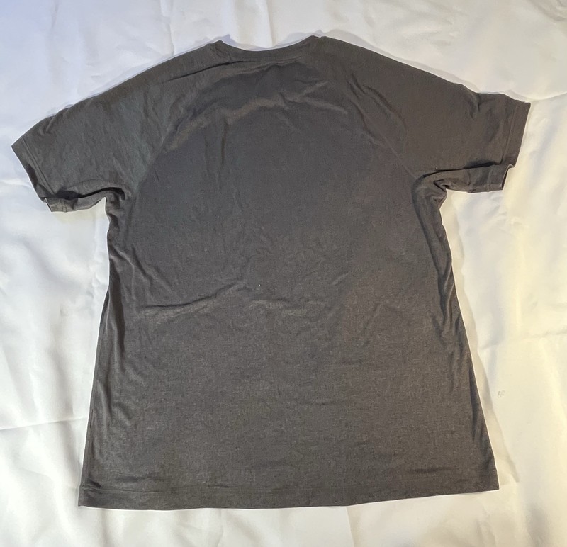 Rhone Athletic Short Sleeve Performance T-Shirt Gray Size L Nylon/Poly/Elastane gallery