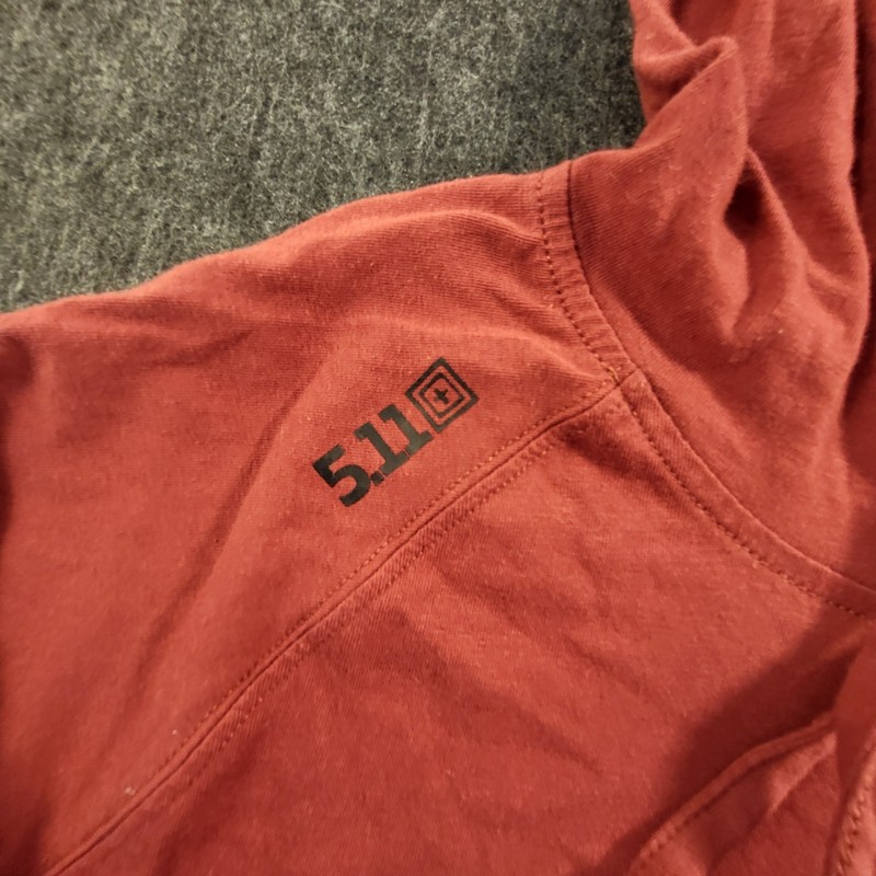 511 Tactical Hoodie Activewear Pullover Shirt Long Sleeve Men's M Maroon gallery