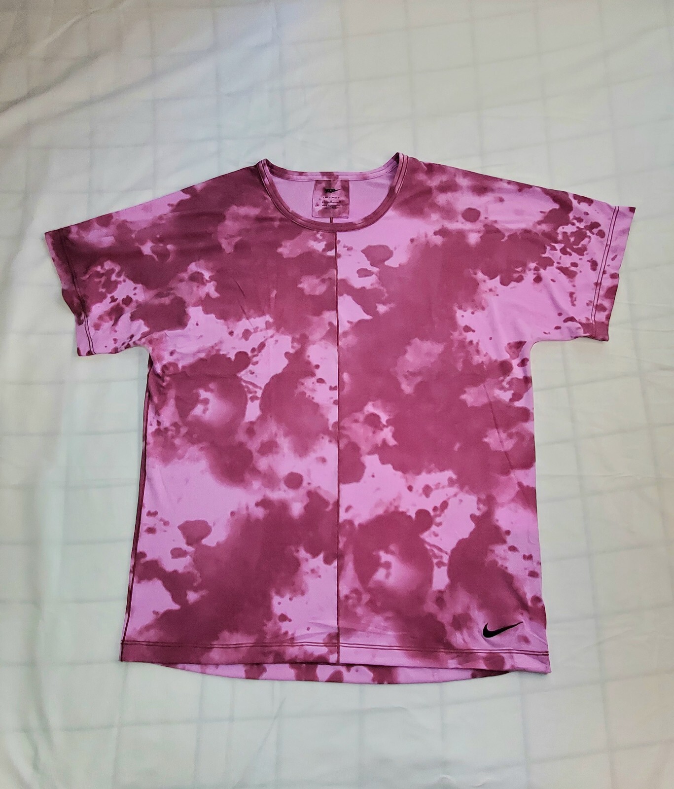Mens Nike Size L Dri-FIT All Over Print Short-Sleeve Yoga Shirt DX0922-653 Ca4 gallery