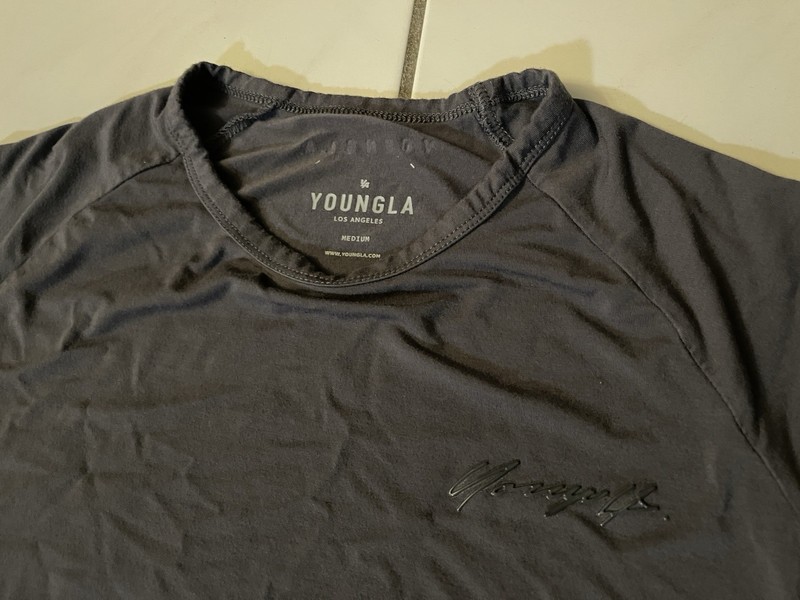 Youngla Essential Fitted Tee Size Medium Gray Viscose YLA2621 Workout Shirt gallery
