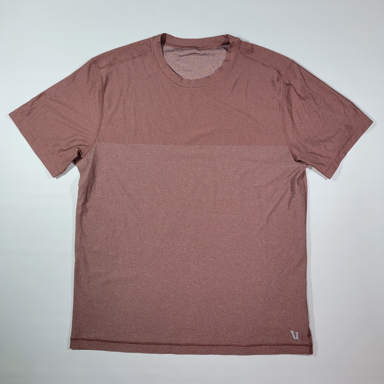 Vuori Men Grandview Tech Tee Short Sleeve Performance Shirt Heather Red Size lL gallery