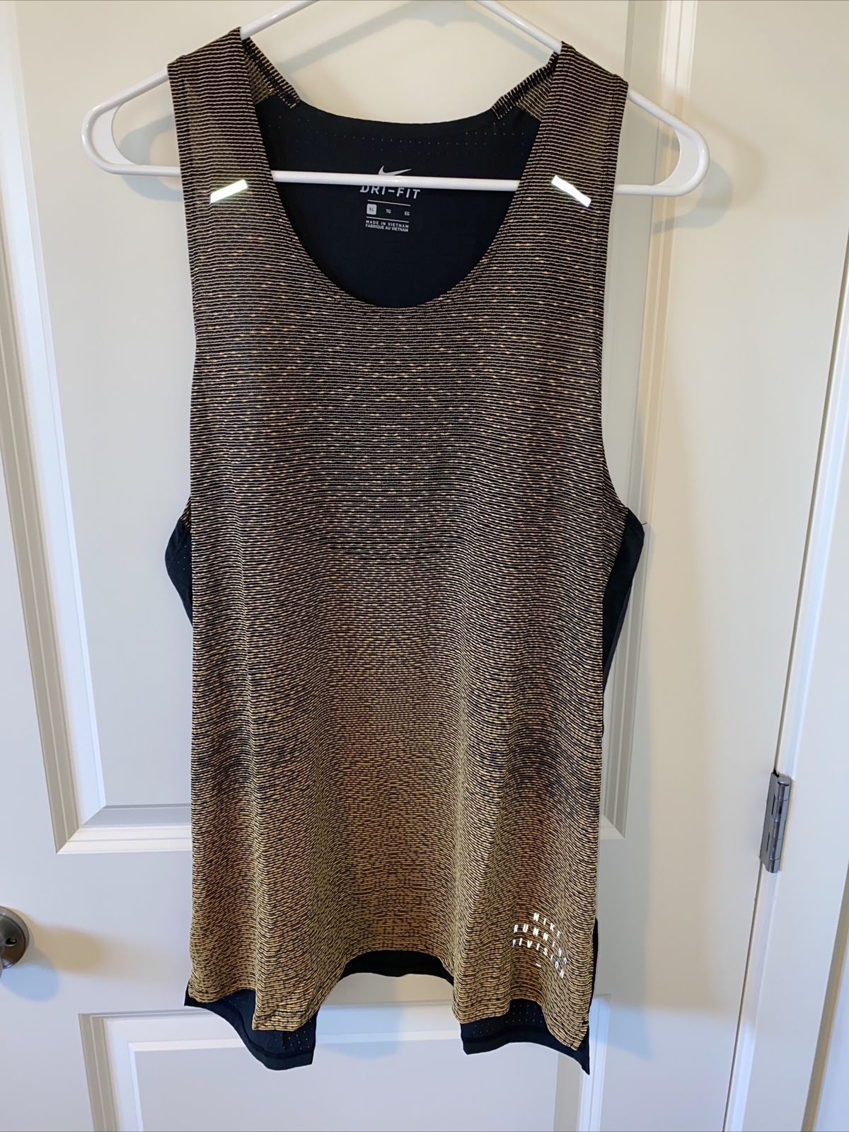 Nike Running Division Pinnacle Tank Black Citron DA1296-011 Men’s XL NWT $80 gallery