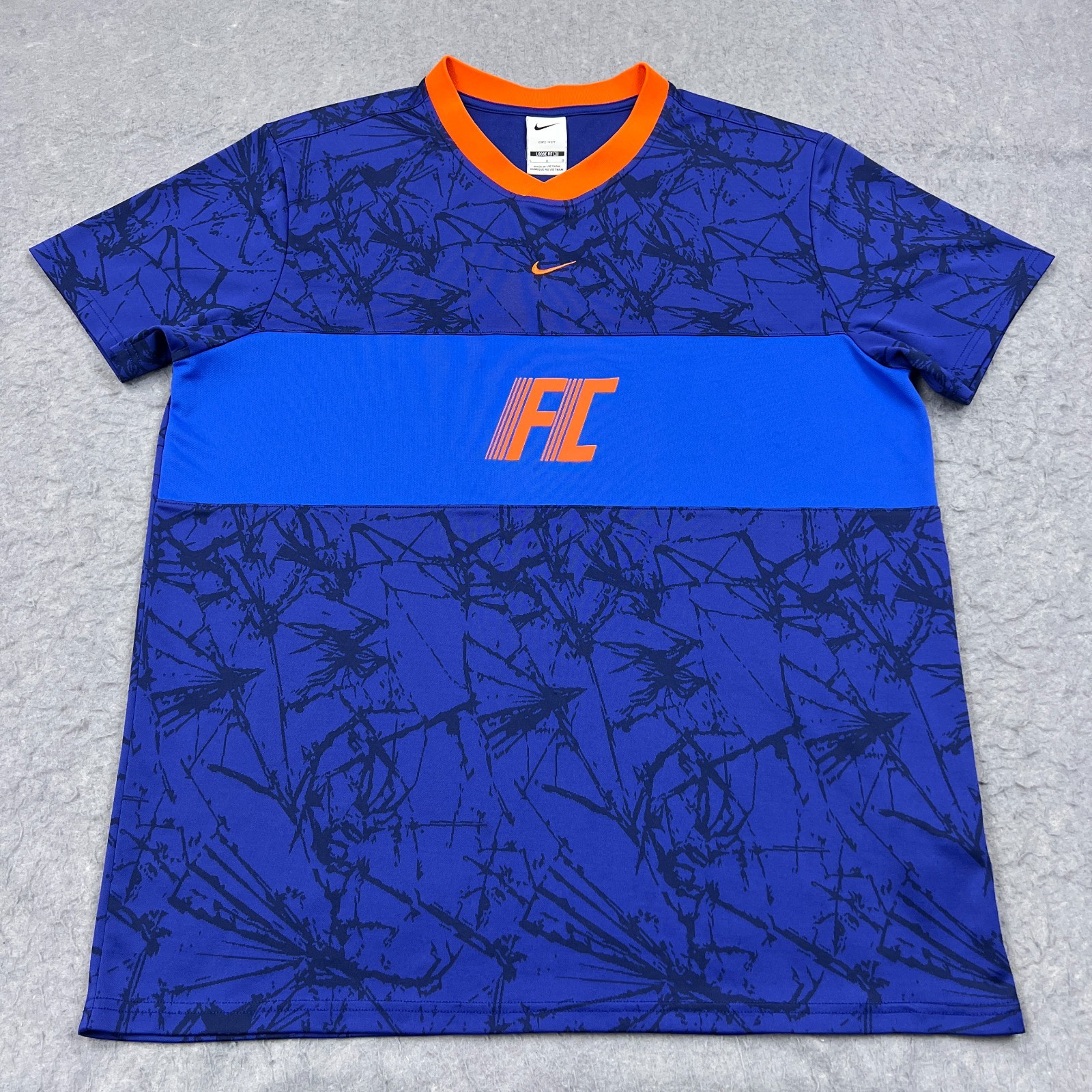NIKE FC Jersey Men's Large Royal Hyper Blue Soccer Football Club Dri-Fit Shirt gallery