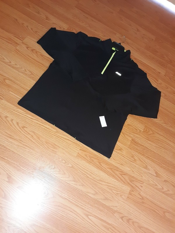 Men's 1/4 Zip Pullover Shirt New with tag Size Large color Black Long sleeves gallery