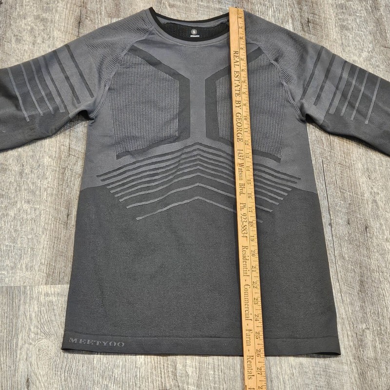Meetyoo Men's Compression Long Sleeve Gray Shirt Body Scheme Size Small Workout gallery