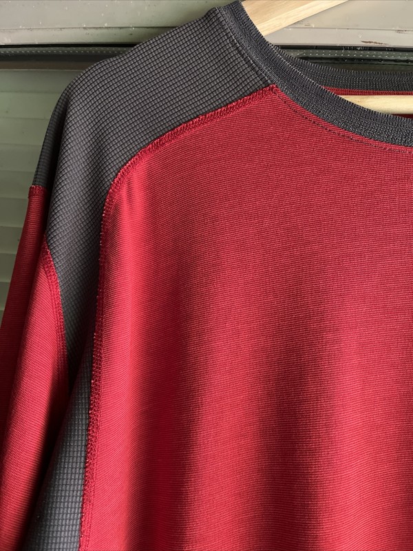 The North Face Shirt Men Large Red Gray Vaporwick Long Sleeve Base Layer gallery