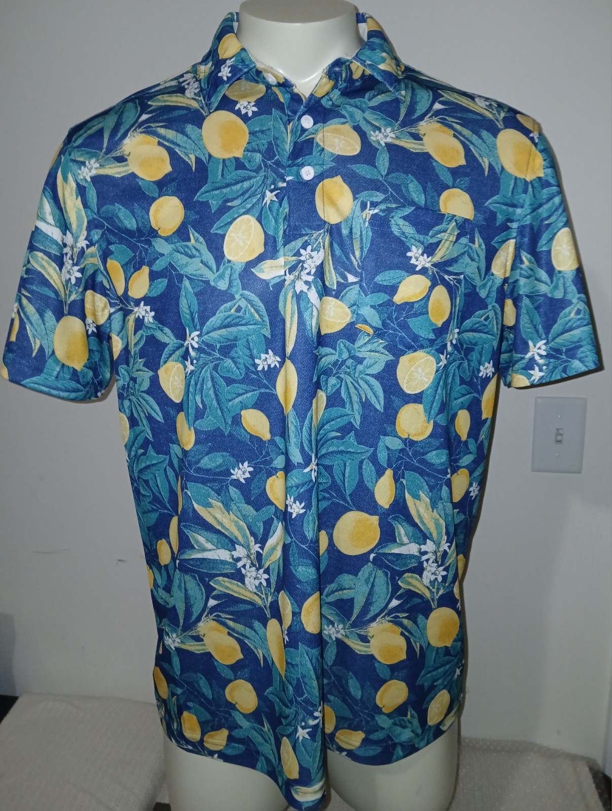 IZOD Saltwater Mens Fishing Performance Mesh Cruise Short Sleeve Polo Shirt L gallery