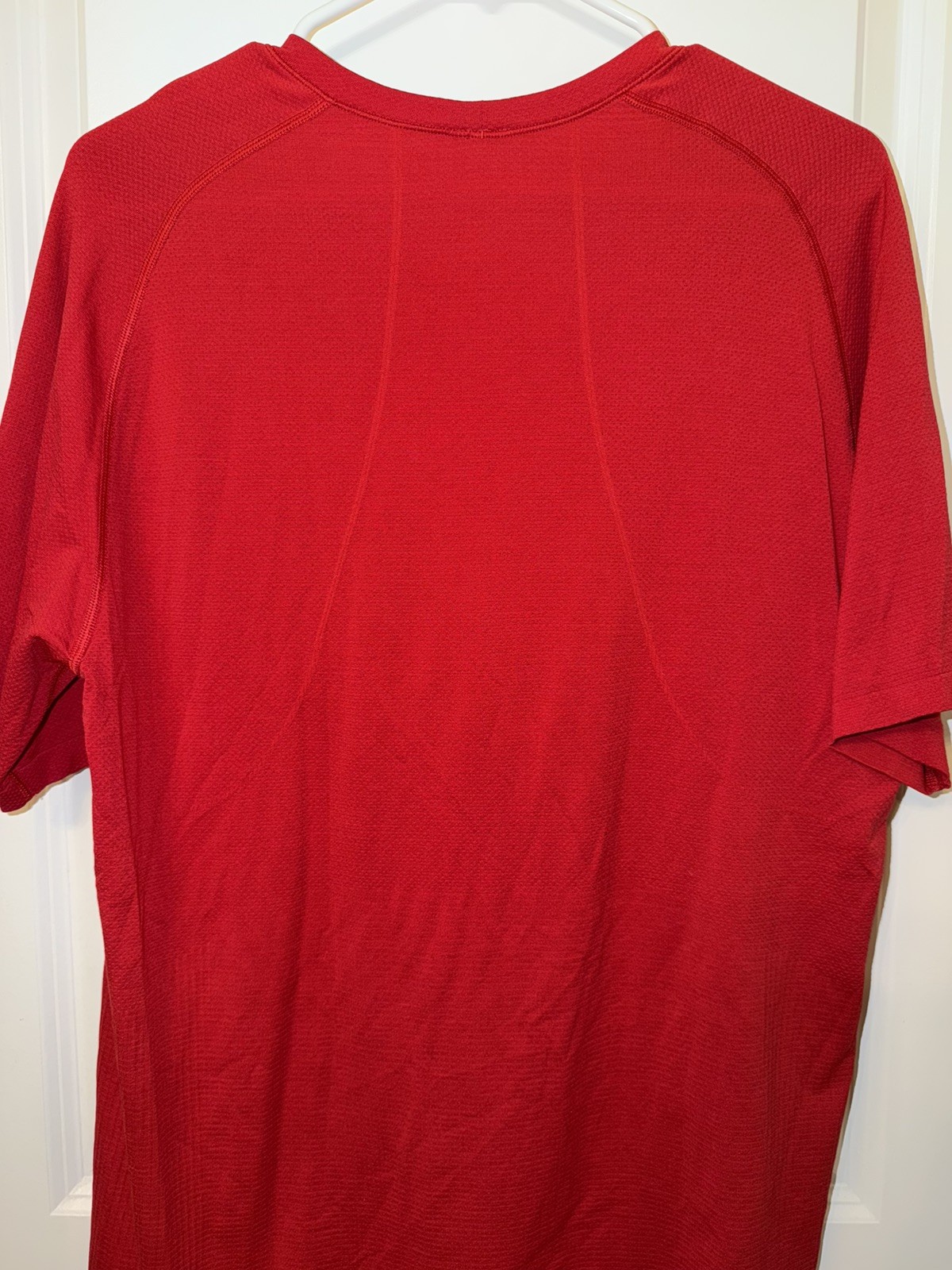 lululemon Metal Vent Tech Short-Sleeve Shirt - Large (L) / Red gallery