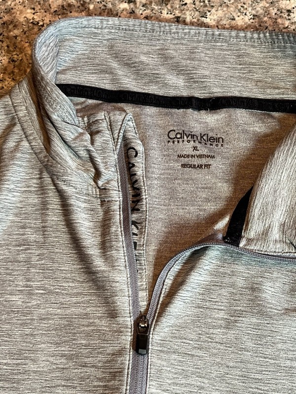 Calvin Klein Performance Lightweight 1/4 Zip Gray Men’s Size XL gallery