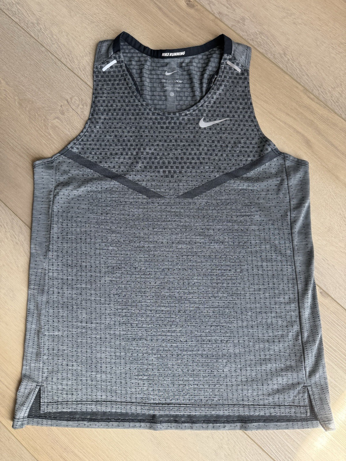 Nike Men's Dri-Fit ADV TechKnit Ultra Running Tank top GREEN gallery