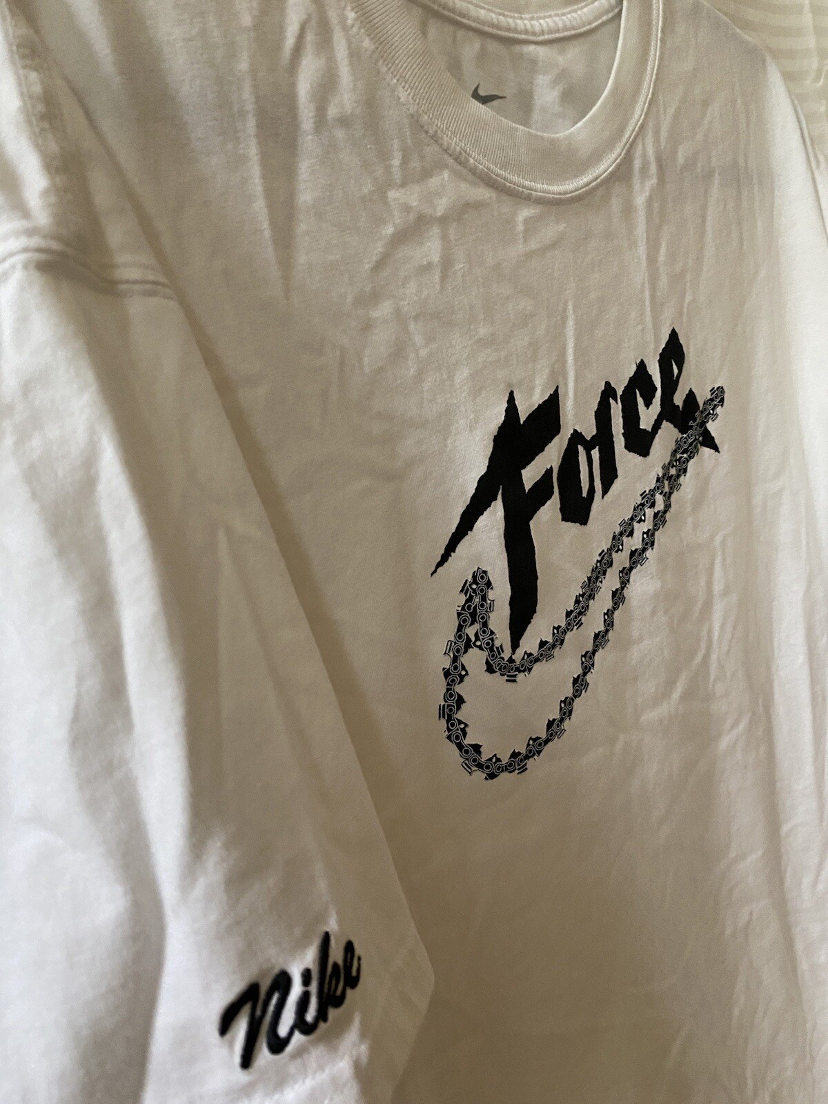 NIKE Force Swoosh Basketball T-Shirt Tee Loose Fit White DN2974-100 | Men XL gallery