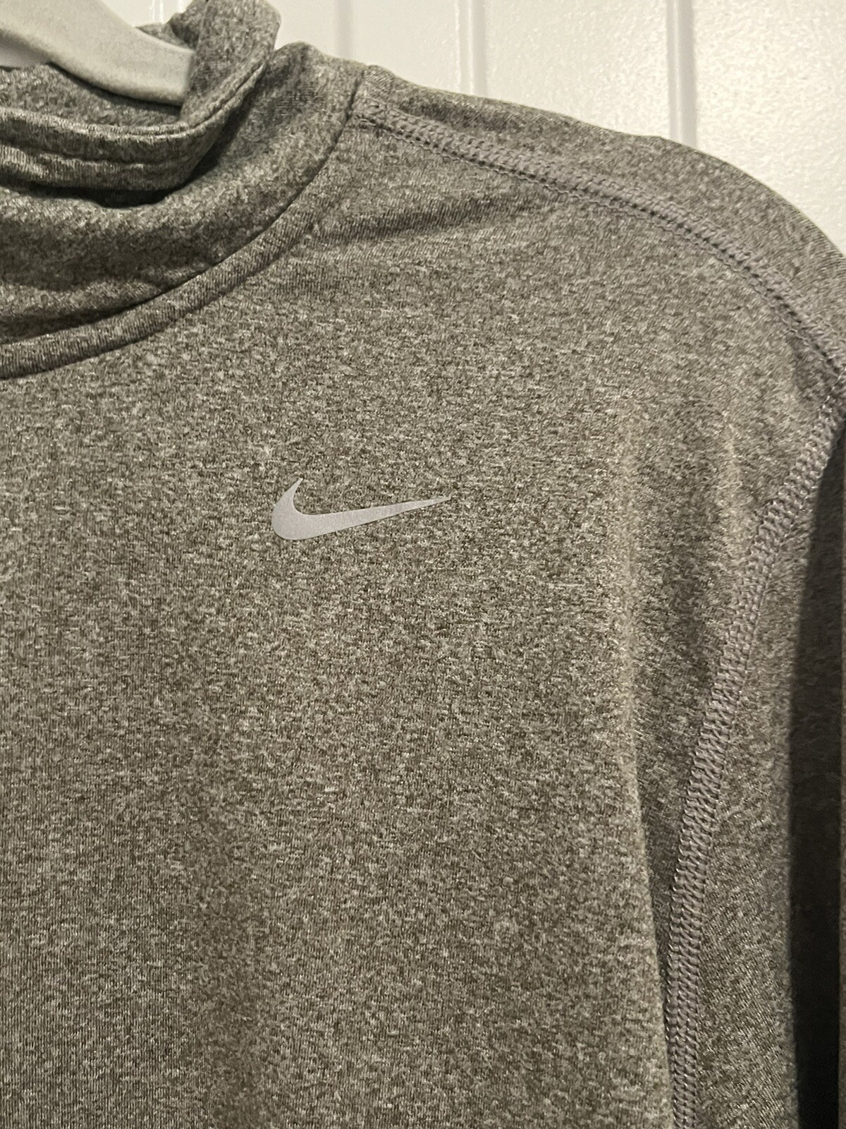 Nike Running Mens Medium Quarter Zip Pullover Element Training Shirt 504606 Gray gallery