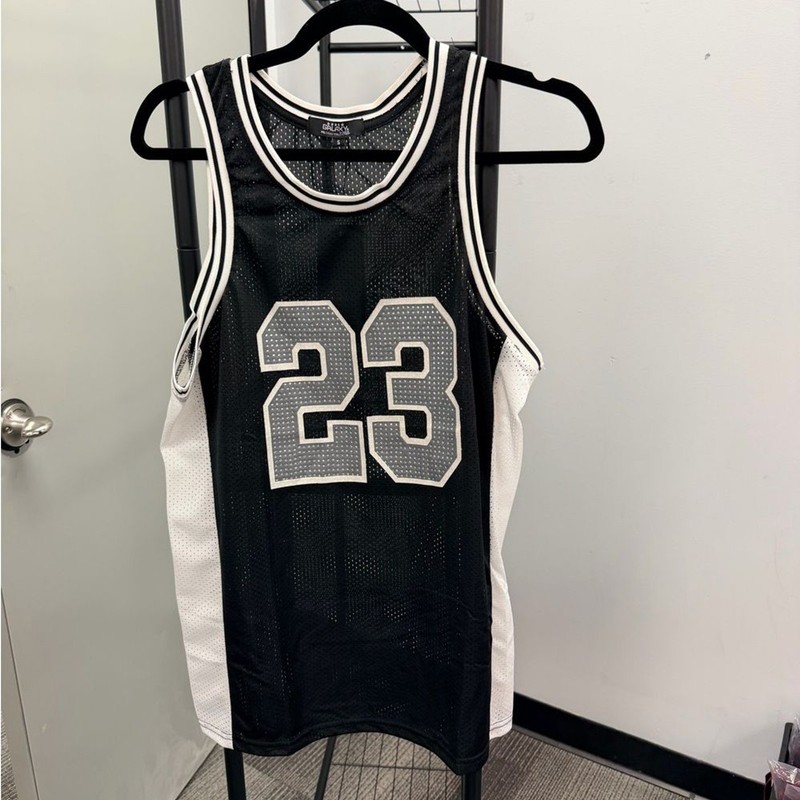 2pc Men's Sports Jersey and shorts set NWT Black and White gallery