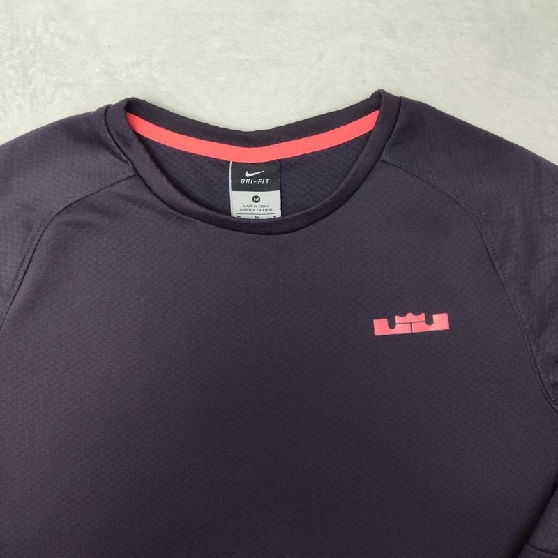 Nike Lebron Pullover Mens M Purple Long Sleeve Training Raglan Fearless 620666 gallery