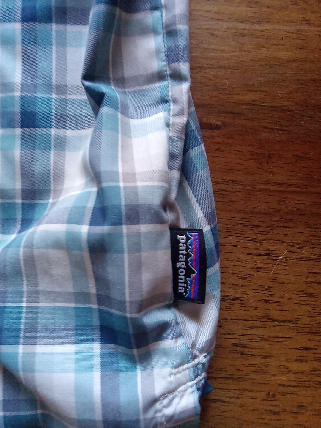 Patagonia Mens Top Small Used Excellent Condition gallery