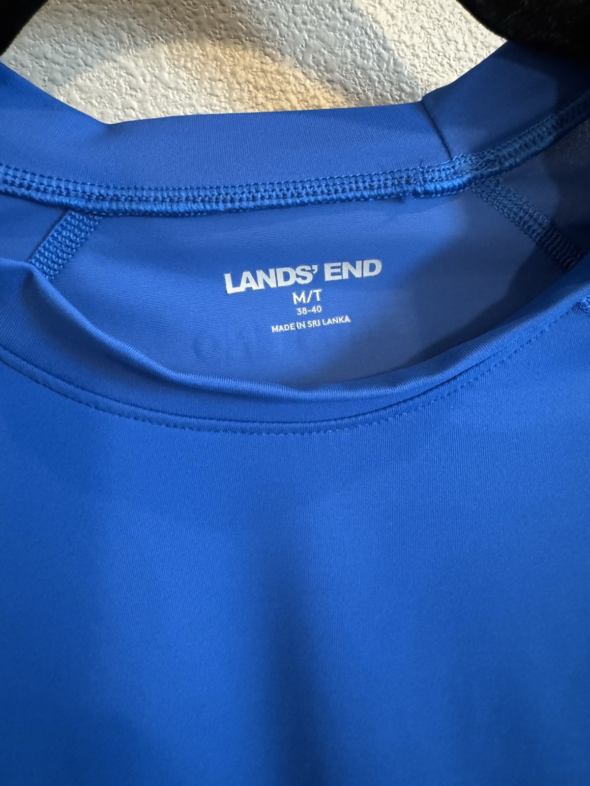 Lands' End Men's M/T Blue/Black Colorblock Crew Neck Raglan Stretch Logo Tee gallery