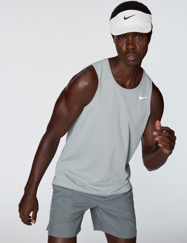 Nike Men's Miler Dri-Fit Running Tank Grey Fog Reflective Silver Medium gallery