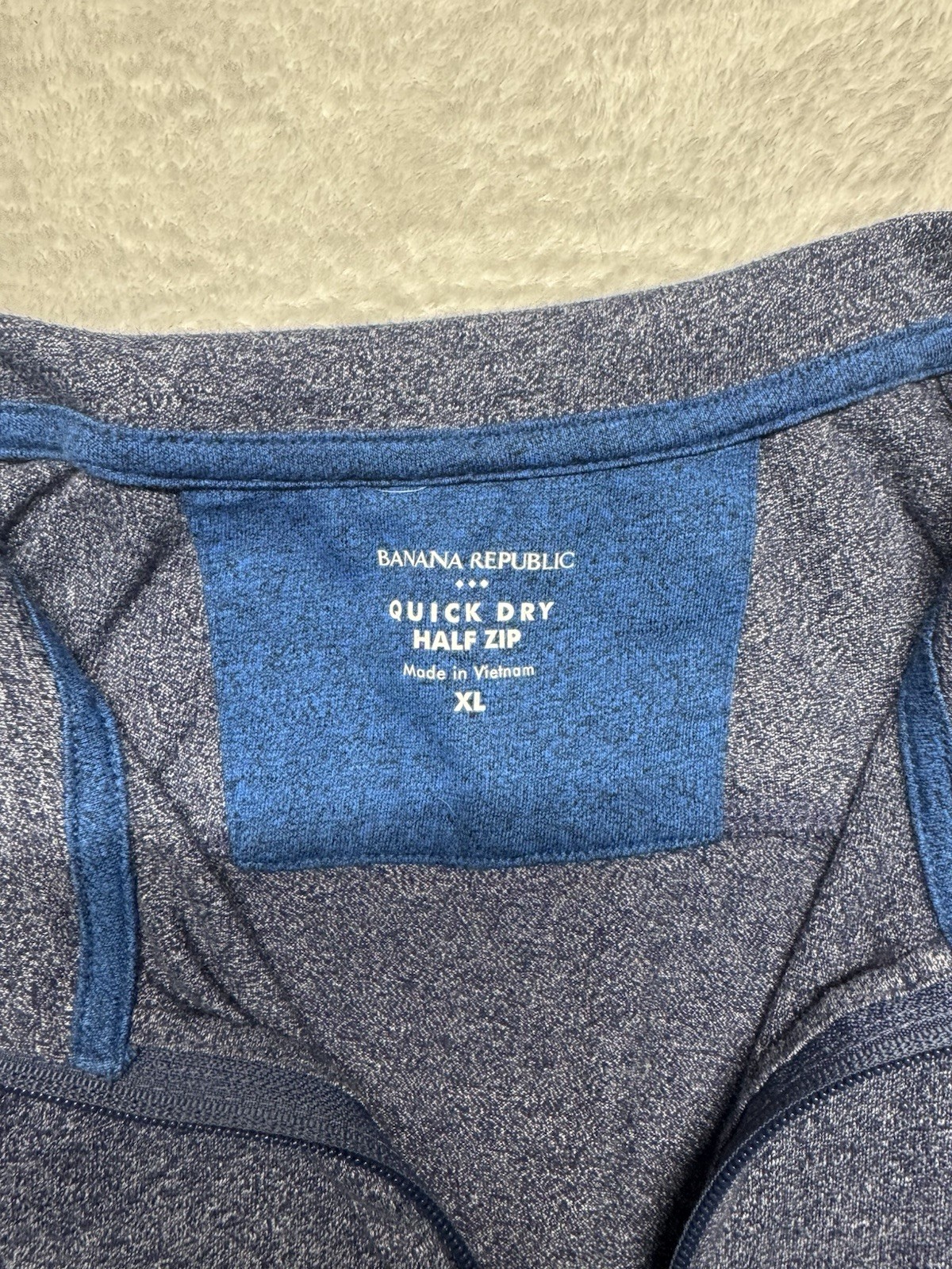 Banana Republic Quick Dry Half Zip Long Sleeve Grey XL gallery