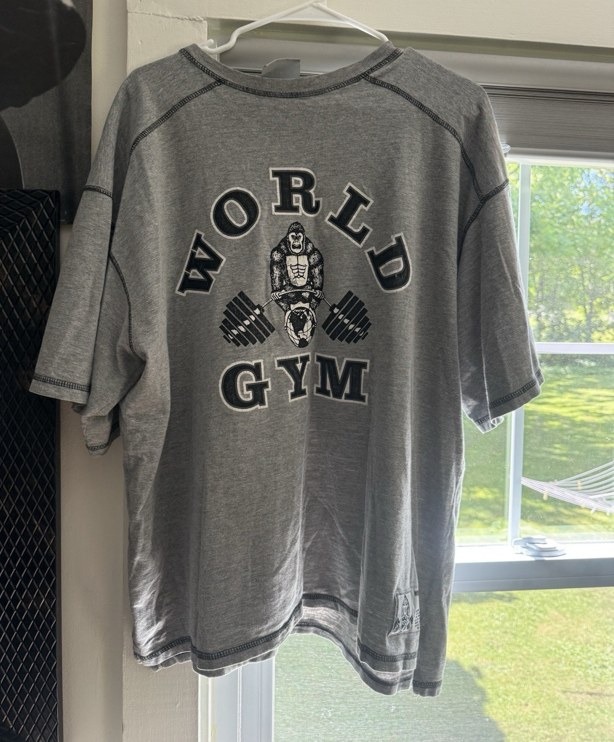Vintage World Gym Men's Gray Graphic Logo Cotton Crew Neck T-Shirt Short Sleeve gallery