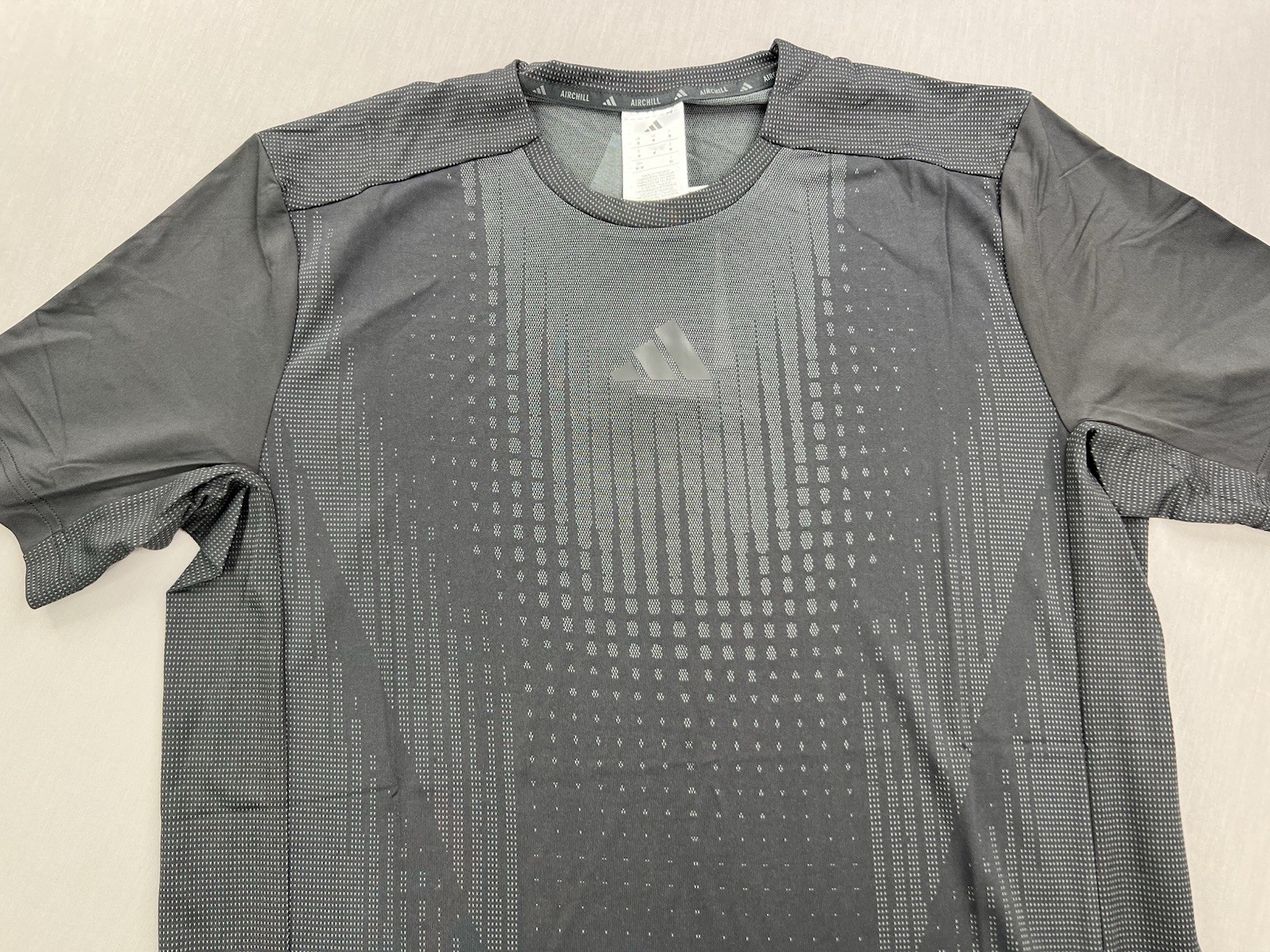 Adidas Mens Airchill Vented SS Athletic Training Shirt Sz M Black - $70 gallery