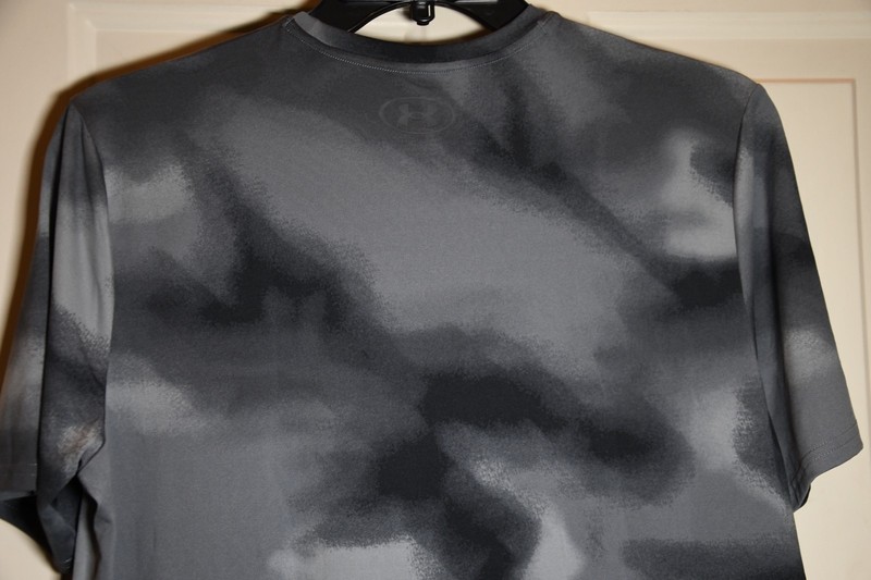 NWT Under Armour RUSH Vanish Energy Print Mens Medium Gray T-shirt 1383974 gallery