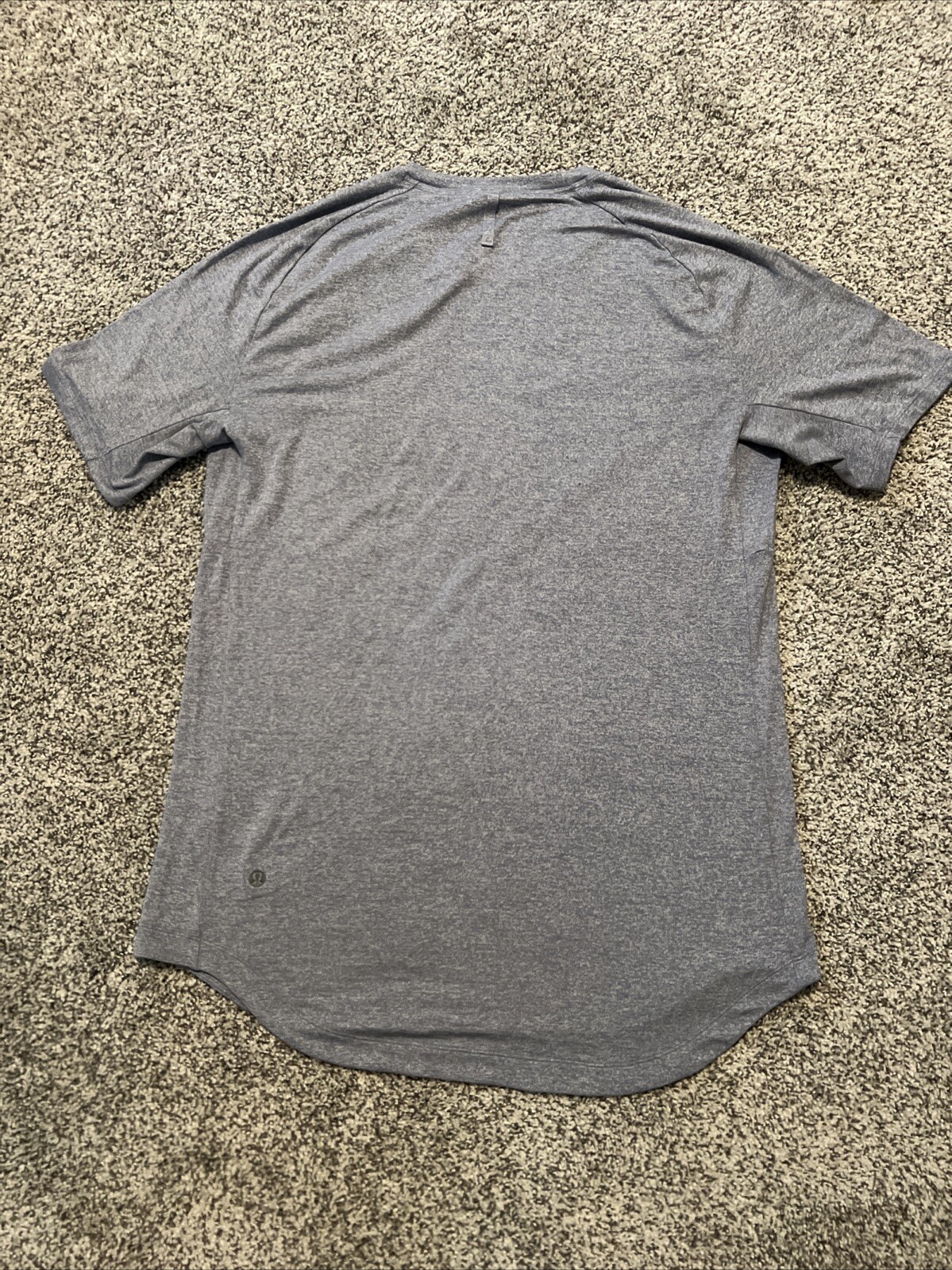 Lululemon Drysense Men's Medium Heather Chambray Blue Short Sleeve Tshirt gallery