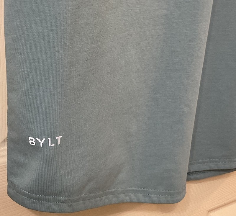 BYLT Premium Basics Drop Cut S/S V Neck Lux Size XL Men’s Medium Blue Color EUC gallery