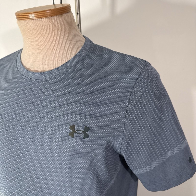 Under Armour Rush Celiant Seamless Men's Gray Athletic Training T Shirt Size M gallery