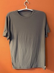 Vuori Mens Large Tech Tee Performance Shirt Soft Lightweight Knit Short Sleeve