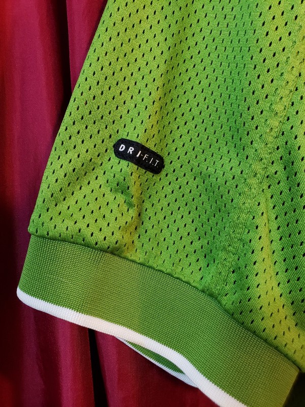 Nike Mens XL Dri Fit V Neck Shirt green RN# 56323 100% Polyester *rare* (gb2) gallery