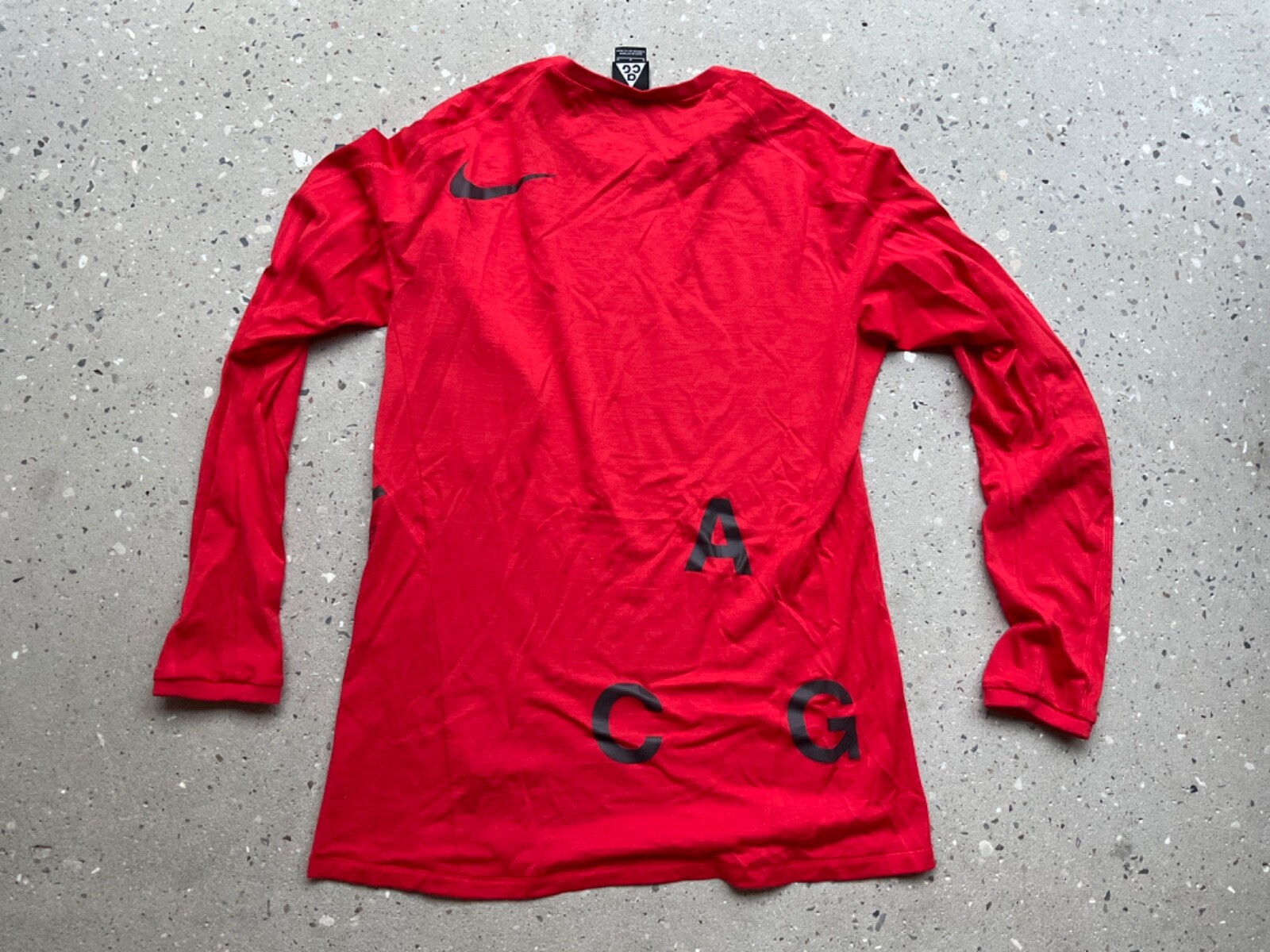 Nike Nikelab ACG Tech Long Sleeve size M Red 810126696 2015 gallery