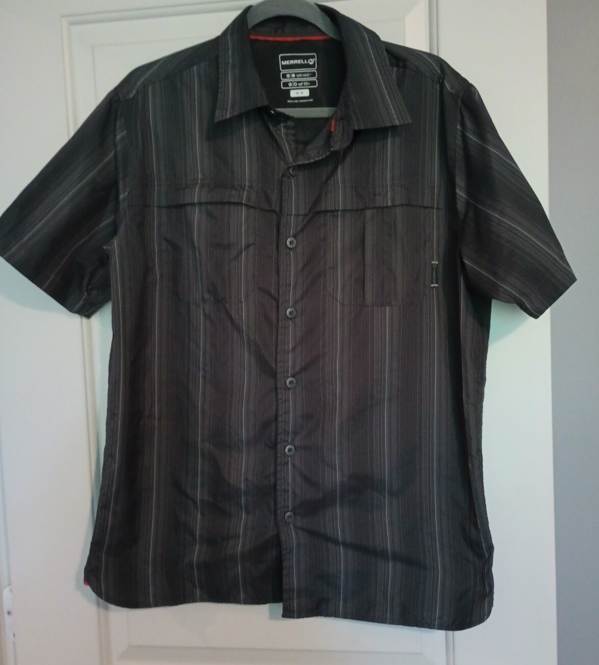 Merrell Opti Wick Gray/Black Short Sleeve Size Medium EUC gallery