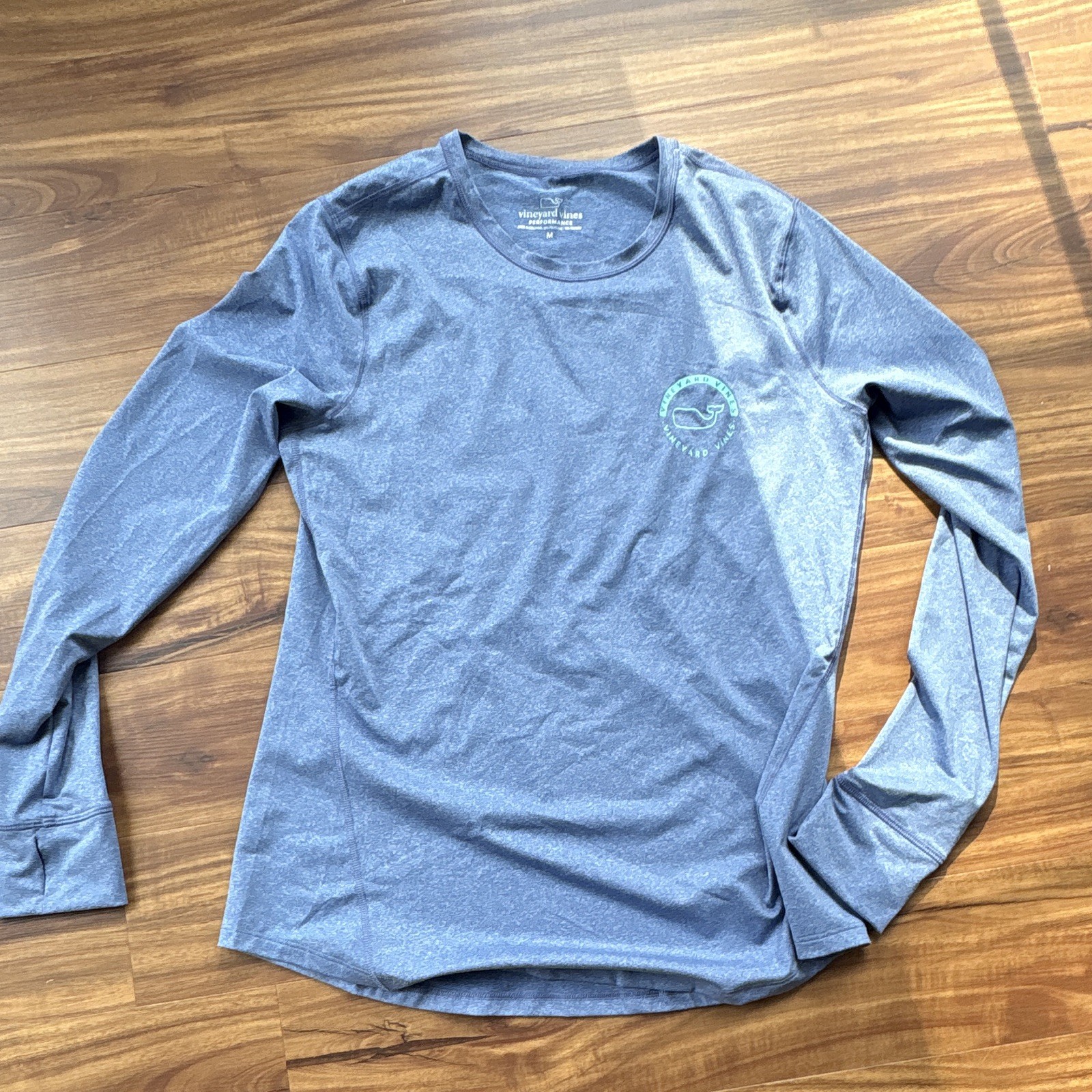 Vineyard Vines Performance Women's Blue Crew Neck Long Sleeve Whale Logo Tee M gallery
