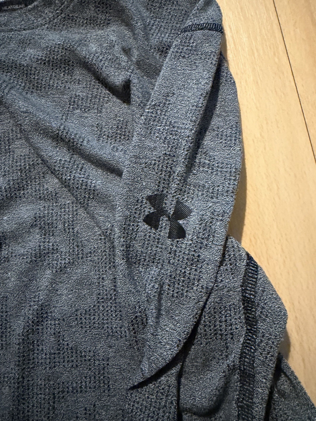 Under Armour Threadborne Fitted Gray Henley Style 3/4 Sleeve Shirt Mens Size M gallery